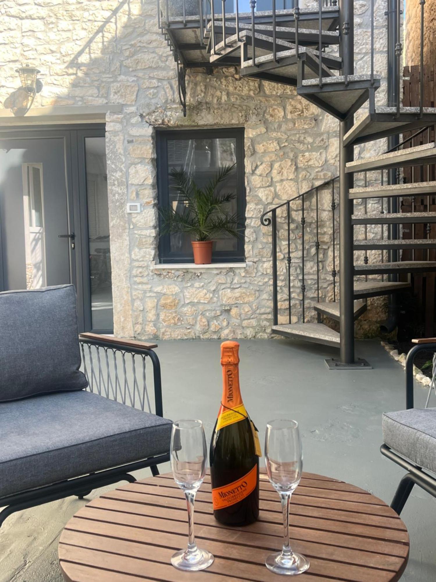 Apartamento Stone House Medulin Exterior foto